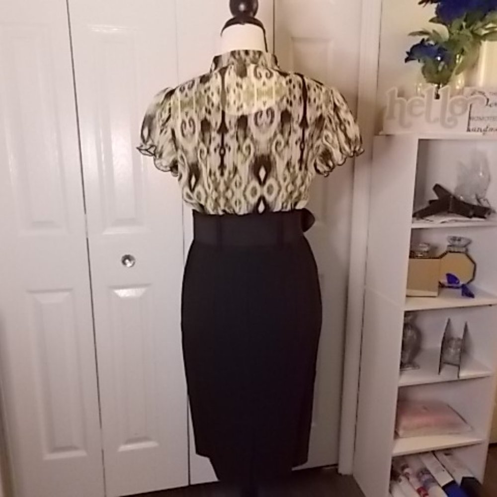 Dress - Picture 2 of 2